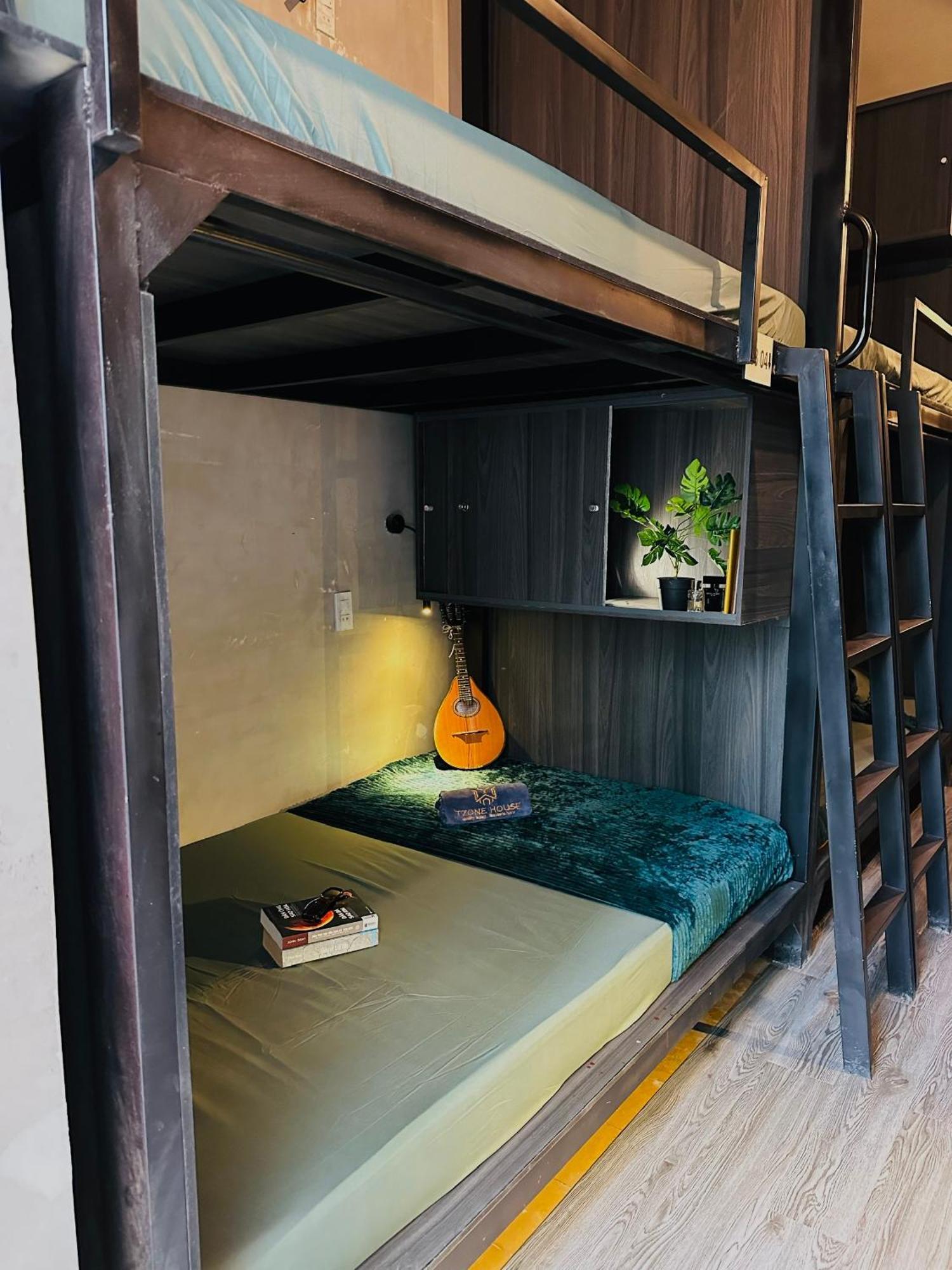 T Zone Hostel - Quiet Place, Near China Town,Ho Thi Ky Street Food,Cafe,Beer Хошимин Екстериор снимка